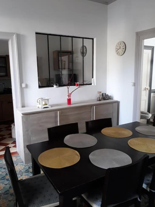 Maison de ville proche beauval avec parking Selles-sur-Cher Extérieur photo